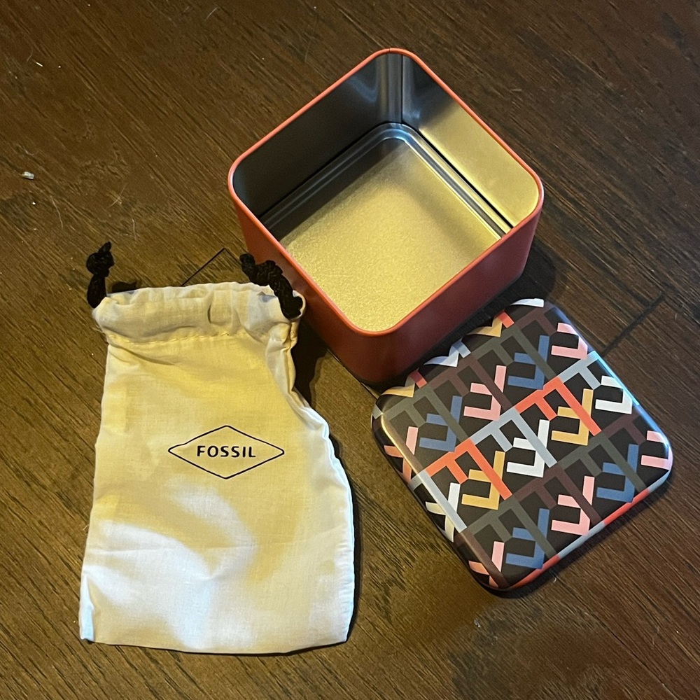 Fossil Gift Tin Bundle